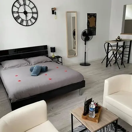 Apartment O Studio *
